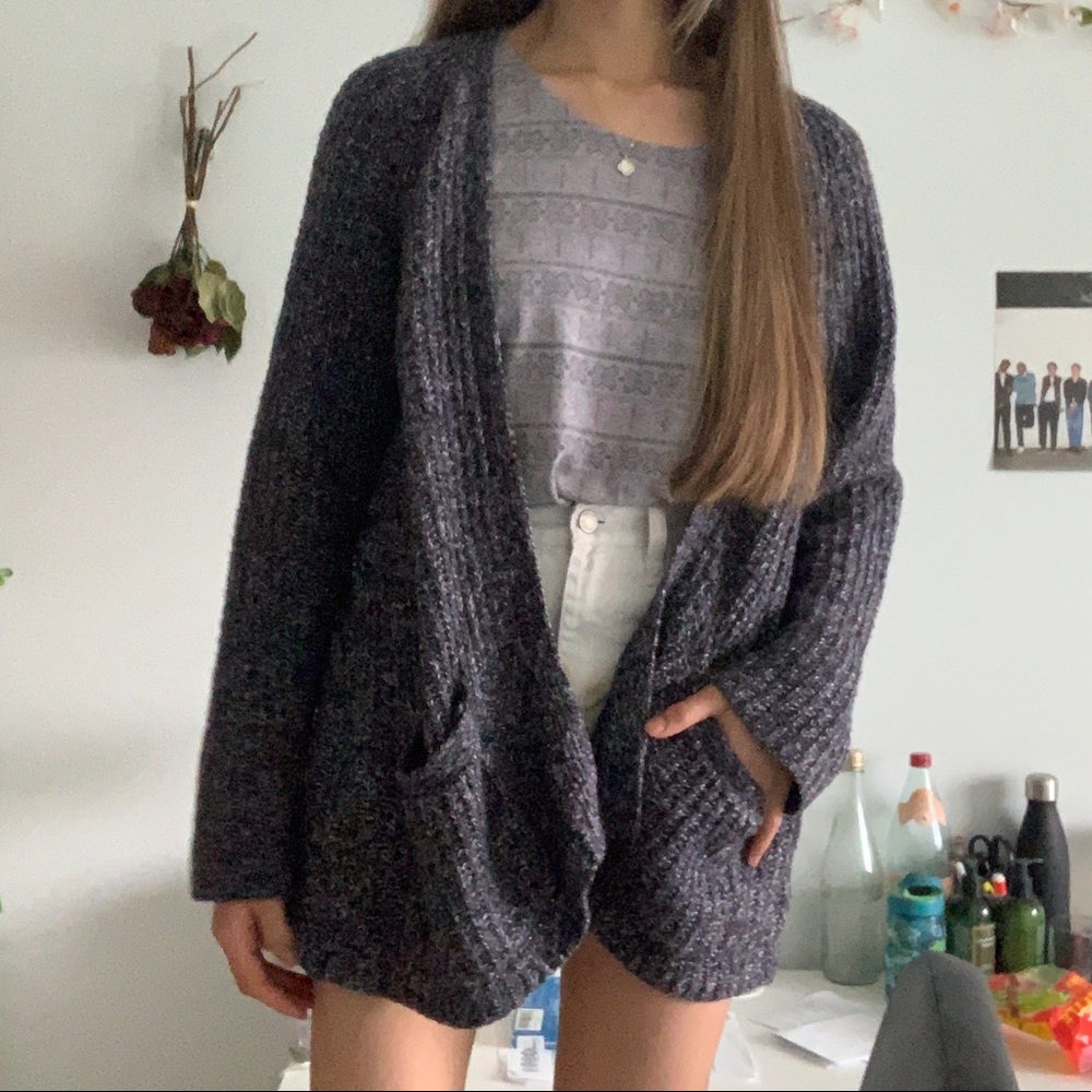 Grey and white knitted cardigan
